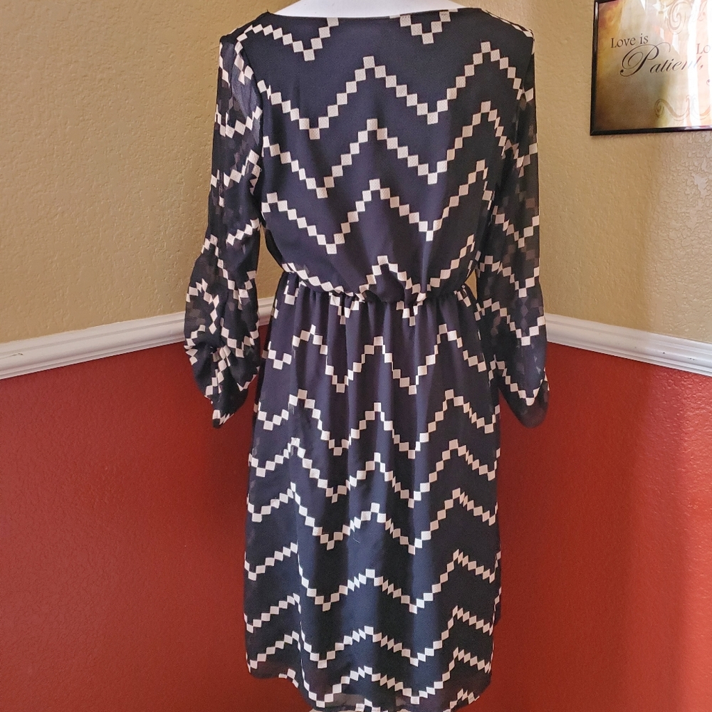 Dress M - Picture 2 of 6